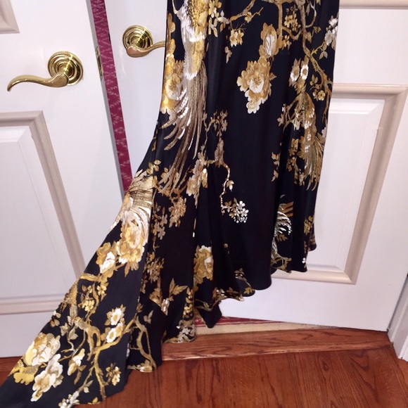 Black Lace and Gold Floral Evening Gown - Picture 5 of 16